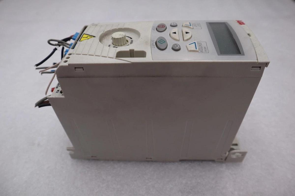 Used ASEA BROWN BOVERI ABB ACS150-01E-02A4-2 .5 HP DRIVE STOCK K-2475