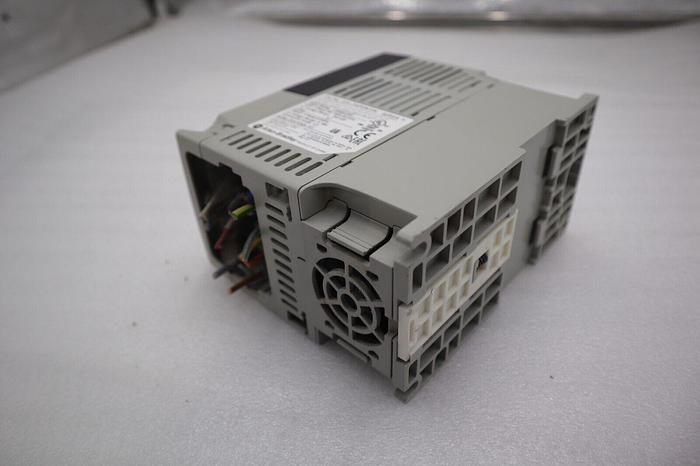 Used ALLEN BRADLEY 22A-D4P0N104 POWERFLEX 4 1.5kW/2.0HP SER A STOCK 5759