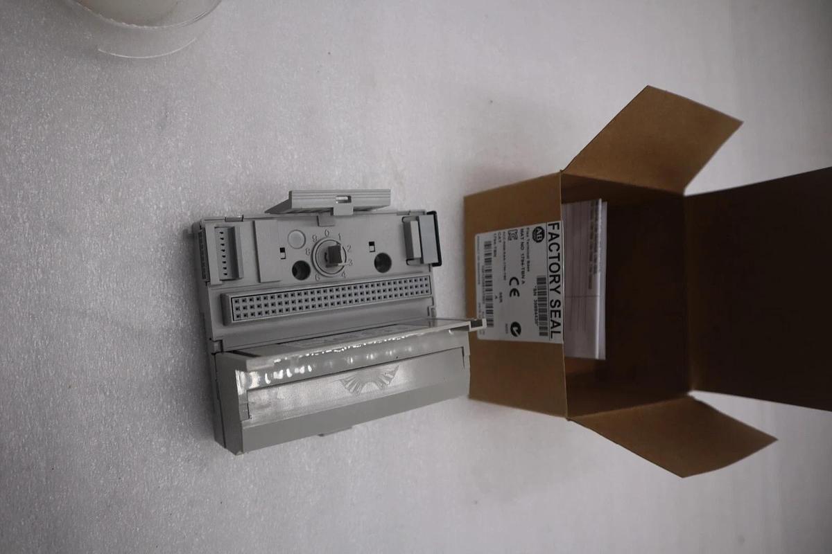 NEW OPEN BOX ALLEN BRADLEY AB 1794-TBN Flex Terminal Base STOCK G617A