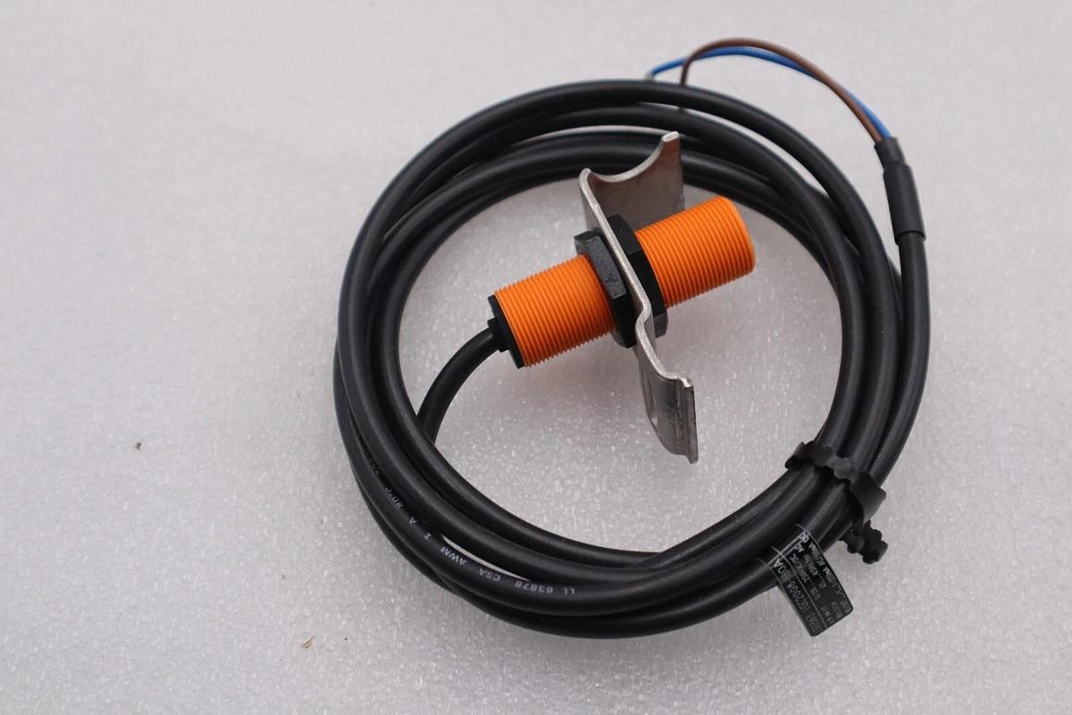 Used IFM Efector proximity switch 22770511 Alarm Sensor STOCK L-654