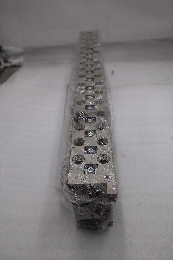 SMC NVV5FS3-01T-161-03T / NVV5FS301T16103T (BRAND NEW) STOCK 712-A