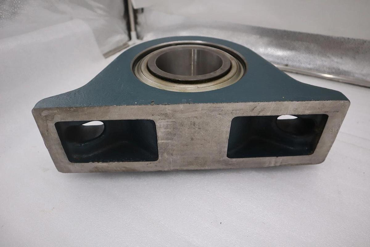 Used Rexnord - Pillow Block Roller Bearing Unit - 2A-2311 NEW UNIT STOCK B-2154