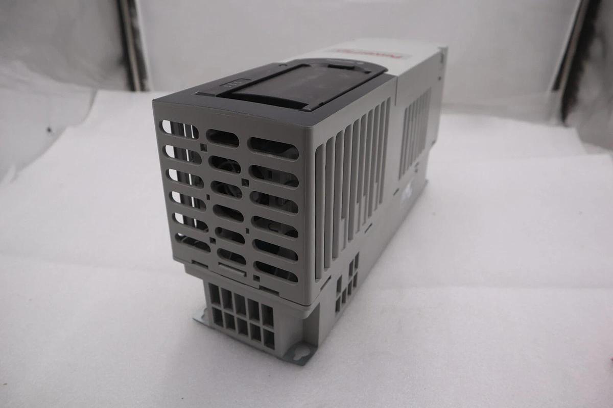 2022 Allen Bradley 20G11ND5P0JA0NNNNN PowerFlex 755 AC Drive Ser A 3HP STK 4425