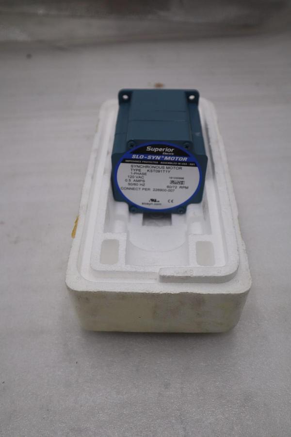 Used Superior Electric KST091T1YG12  Slo-Syn Motor (120VAC)-(1-PHASE) NEW NO BOX