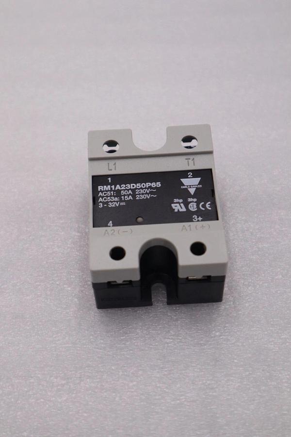 NEW OPEN BOX Carlo Gavazzi RM1A23D50P65 Solid-State Relays STOCK L-496-C
