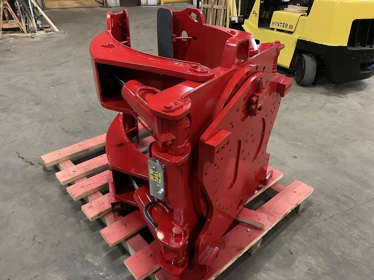 Used 72" BOLZONI AURAMO MODEL ARC-74-1472P PAPER ROLL CLAMP 2021 CLASS III