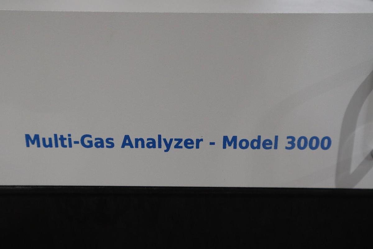 Used ACS AUTOMATED CONTROL SYSTEMS MULTI-GAS ANALYZER MODEL 3000 NEW UNIT STOCK G278