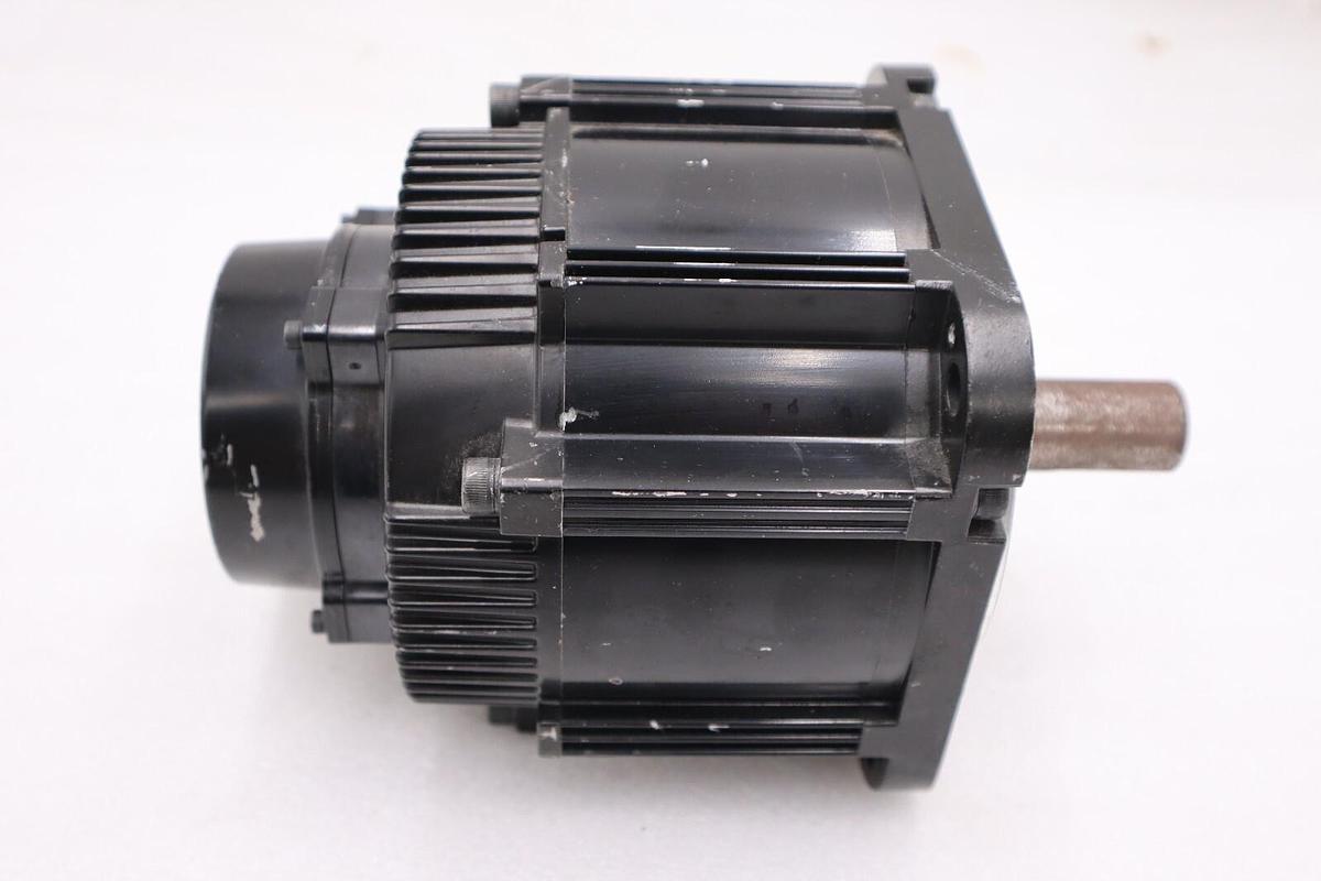 Used YASKAWA SGMGV-13D3A61 AC SERVO MOTOR SGMGV13D3A61 NEW NO BOX STOCK H1259