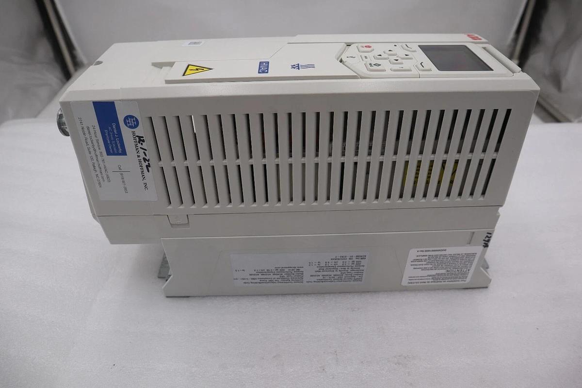 ABB ACH580-01-07A5-2 Drive INPUT 3PH 400/480VAC 50/60HZ 7.5AMP 2HP STOCK 2061-A