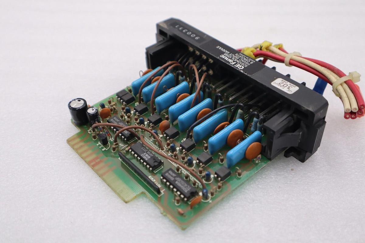 Used GE FANUC IC610MDL125B 115 VAC INPUT MODULE 8 CIRCUITS STOCK L-572C