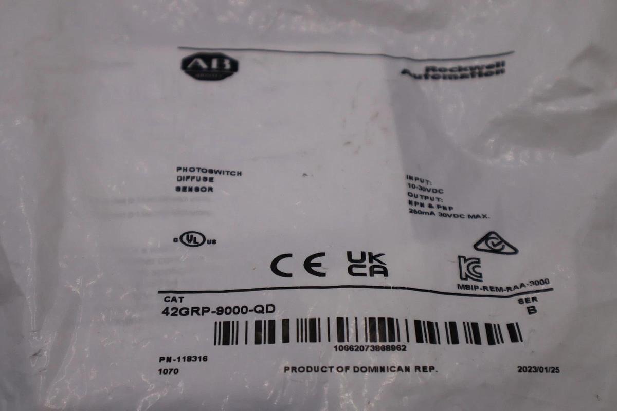NEW Allen-Bradley 42GRP-9000-QD /B Photoswitch Sensor STOCK H1145A