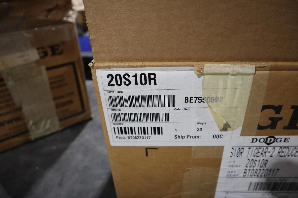 Used NEW IN BOX DODGE 20S10R TIGEAR-2 REDUCER GEARBOX STOCK H766