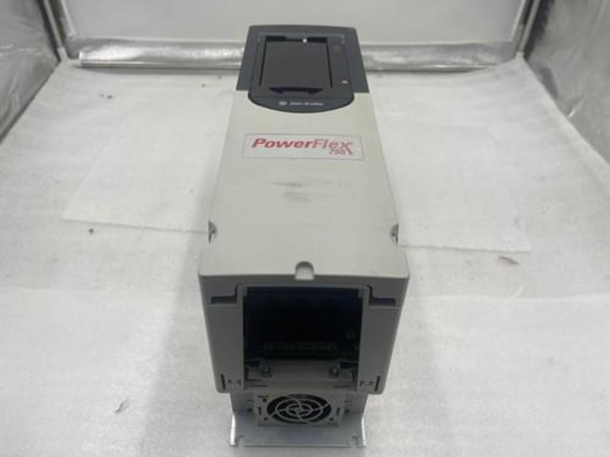 Used NEW ALLEN BRADLEY PowerFlex 755 20G11ND2P1AA0NNNNN 1 HP VFD DRIVE STOCK 3697