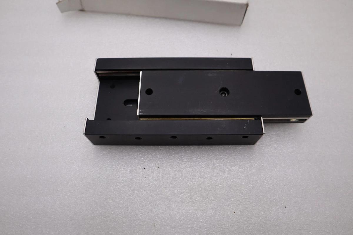 Del-Tron RS3-3 Crossed Roller Slide NEW OPEN BOX STK H861A