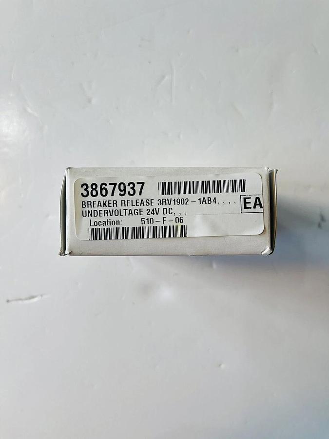 Used Siemens 3RV1902-1AB4 Undervoltage Trigger #K-682