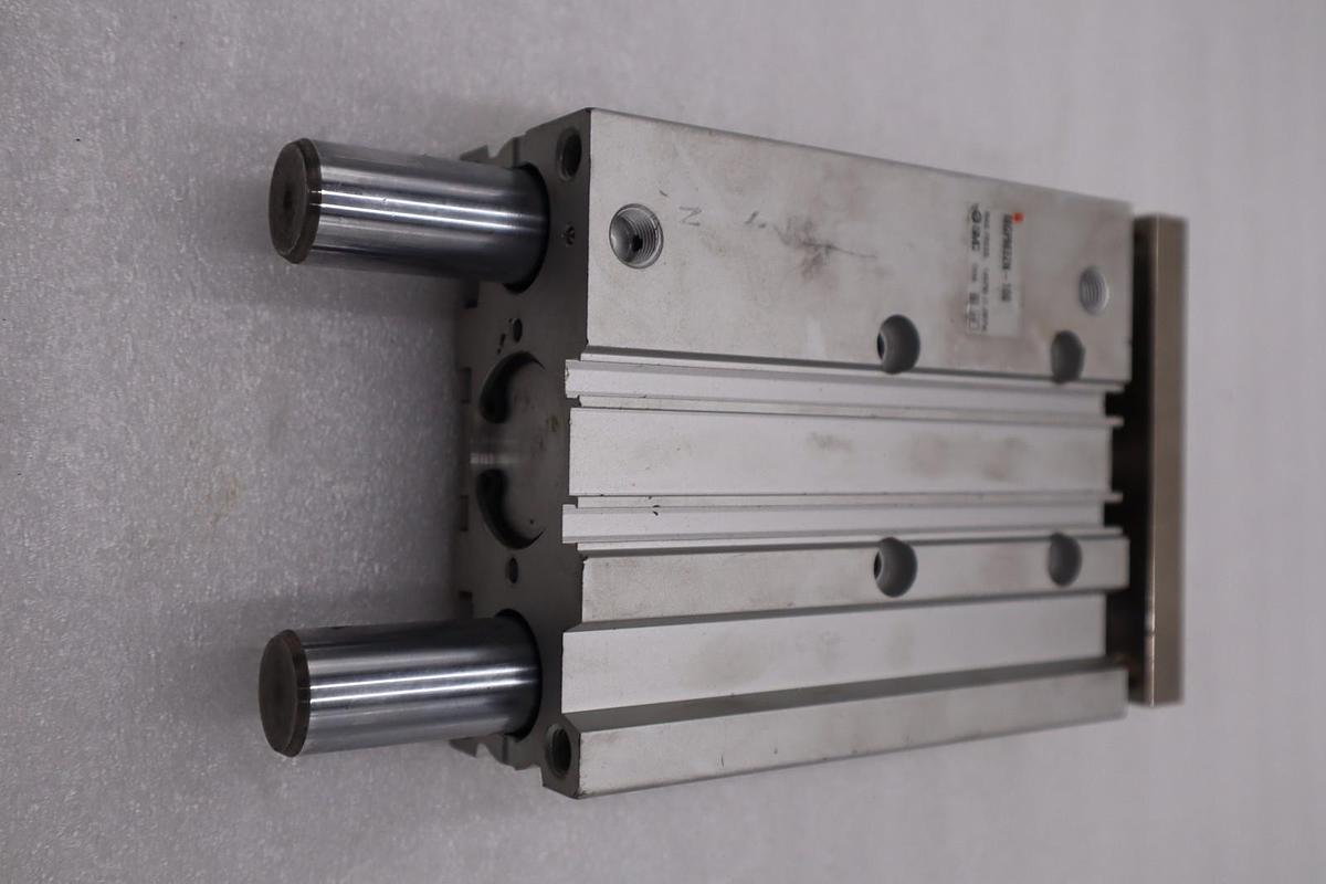 Used SMC MGPM32N-100 Pneumatic Guided Cylinder - SURPLUS NEVER USED - STOCK H1364