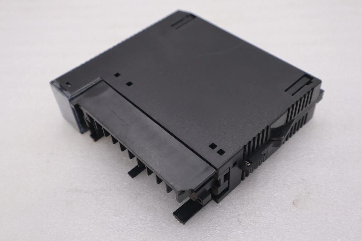 Used GE FANUC IC693MDL240 INPUT MODULE 16PT 120VAC STOCK #L-558-C
