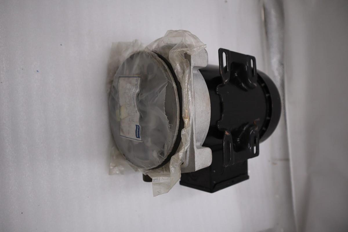 Used Haldex Hydraulics 1300233 1HP/3PH/1725 Motor STOCK H1180