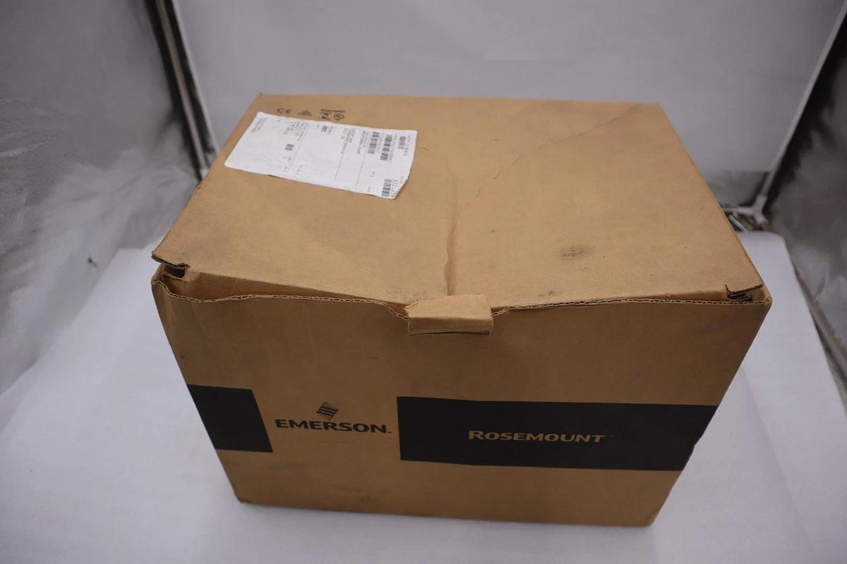 Used ROSEMOUNT 3051S, 3051SF W/ 0306RT22BA11 TWO VALVE PRESSURE MANIFOLD - STK GF290