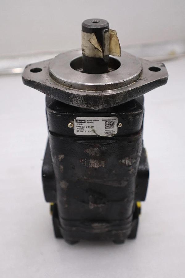 Used 3269121137 Parker Commercial Intertech Gear Pump STOCK H1838