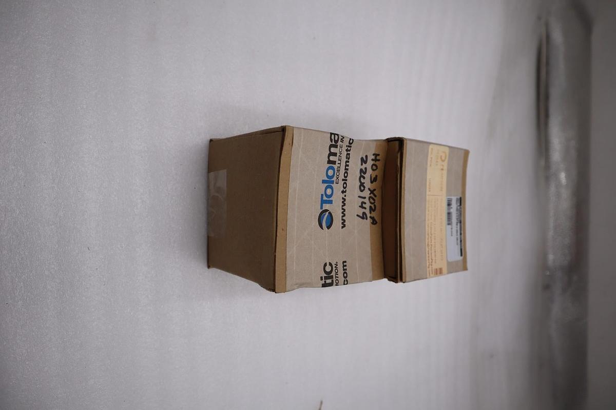 NEW Tol-O-Matic 02140200 Gearbox STOCK H910