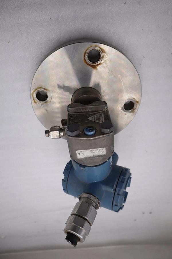 Used Rosemount 2051L3AA0FD21AA Pressure Transmitter 4 - 20 mA Hart STOCK 3528A