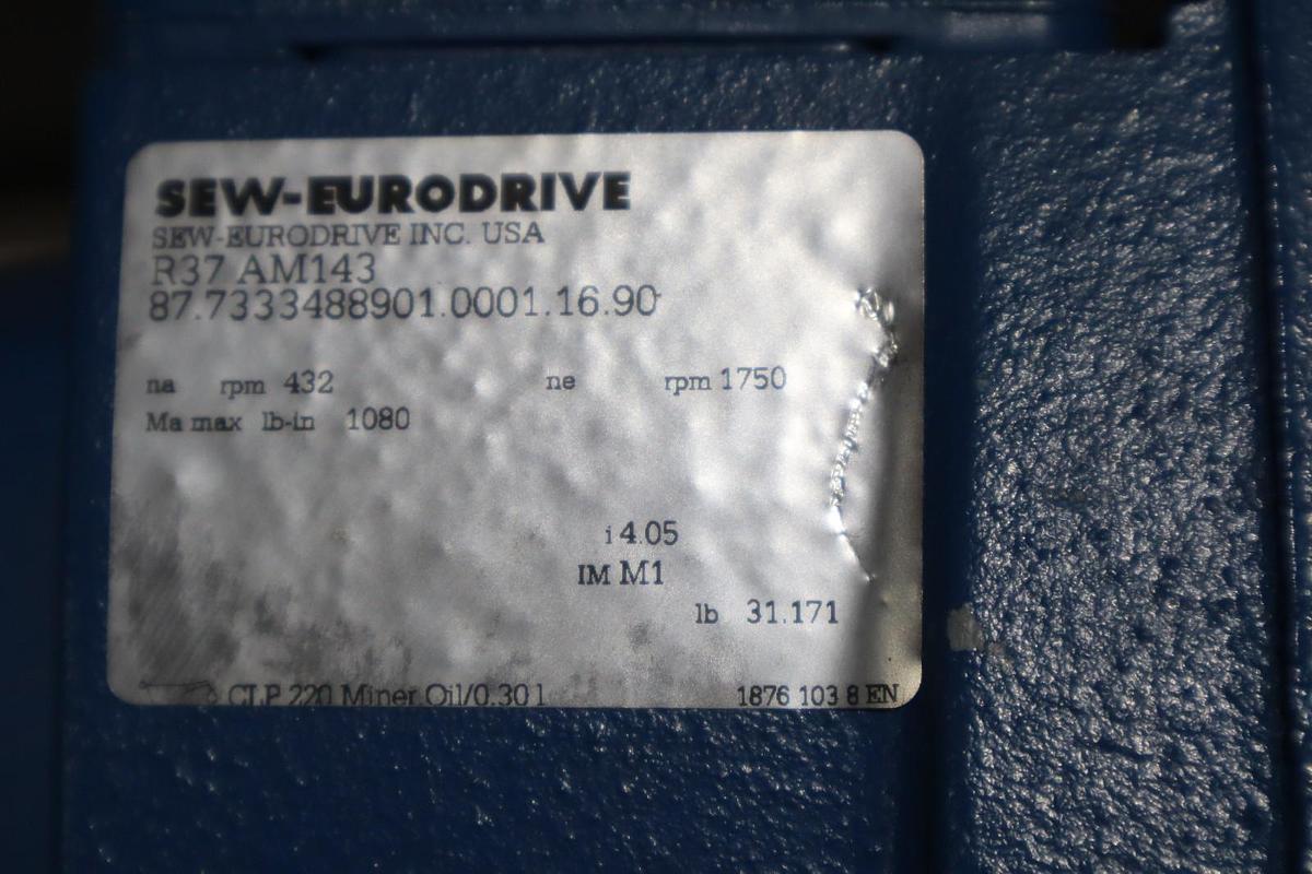 SEW-EURODRIVE R37 AM143 Helical Gear Reducer 1750rpm - STOCK SGF78