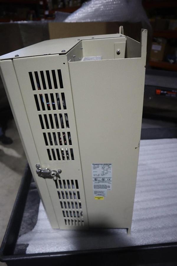 Used TOSHIBA VT130G3U4400 TOSVERT-130G3 TRANSISTOR INVERTER AC DRIVE 40HP STOCK 3407A