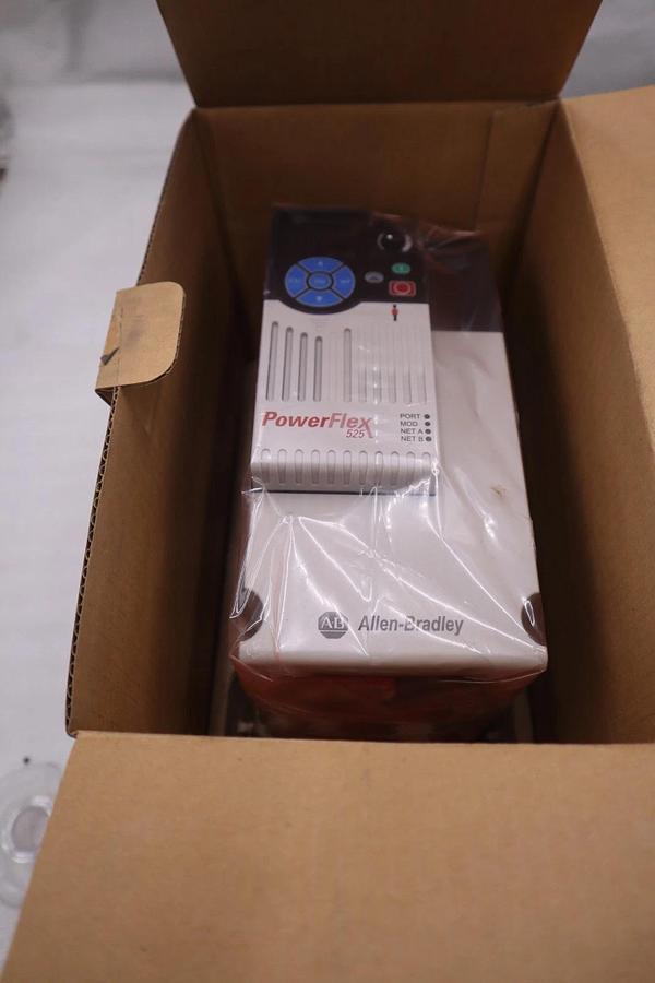 Used Allen Bradley 25B-D017N104 /A PowerFlex 525 480V 17A AC Drive - NEW - STK 5058CC
