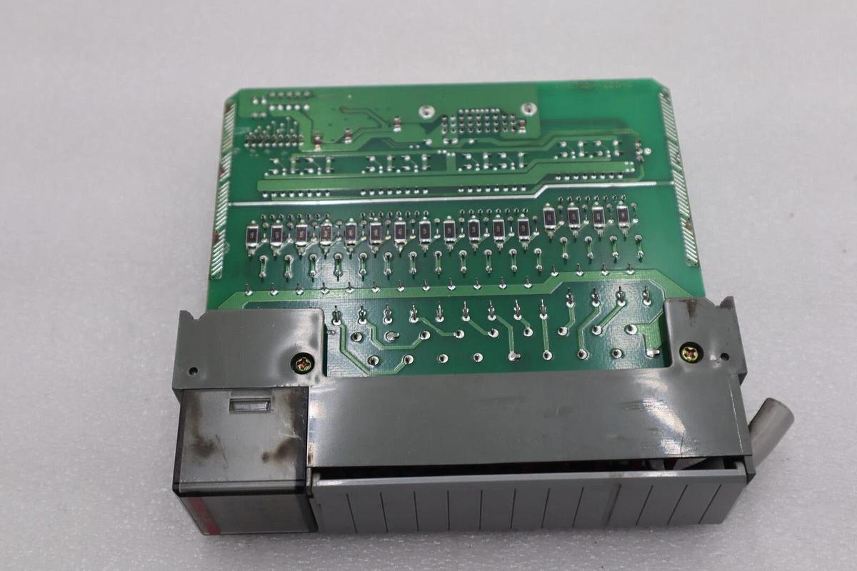 Used ALLEN BRADLEY 1746-IA16 SLC 500 INPUT MODULE SER C STOCK #L-510