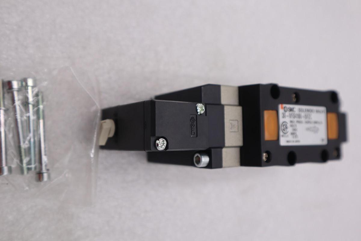 Used SMC 30-VFS4100-5FZC / 30VFS41005FZC NEW OPEN BOX 19 AVAILABLE STOCK 1767-A