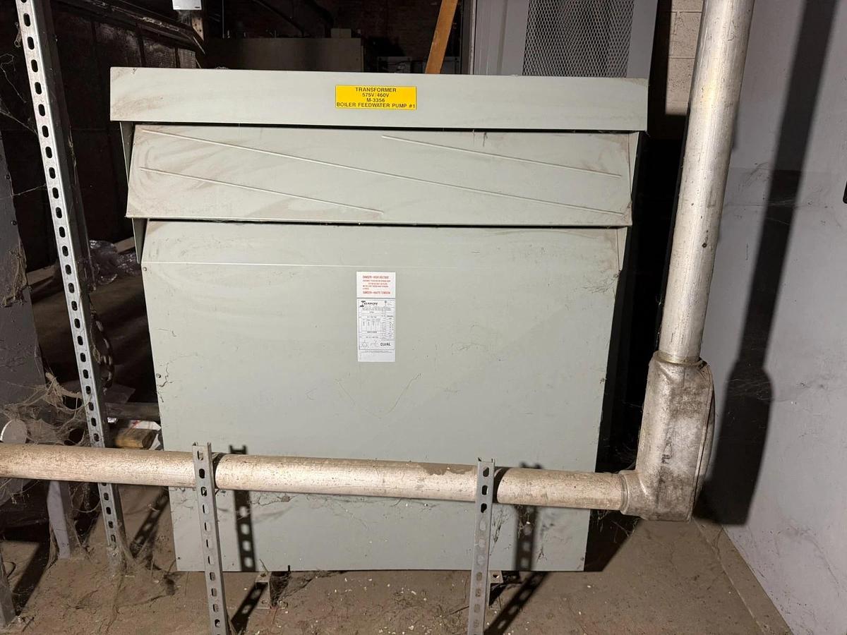 Used 440 kVA HPS Hammond DM440NJ Transformer HV 575V LV 460/266V ALUMINUM WINDINGS