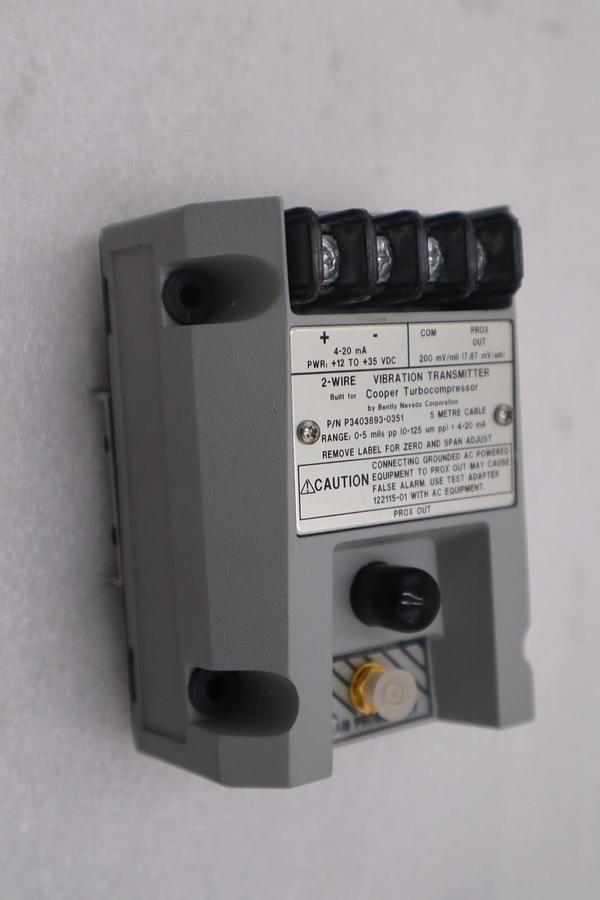 Used NEW OPEN BOX BENTLY NEVADA P3403893-0351 2 Wire Vibration Transmitter STK H86A