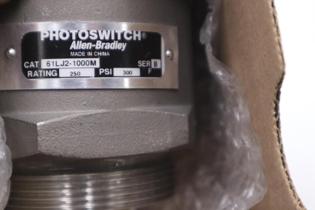 Used NEW Allen Bradley 61LJ2-1000M Photoswitch Dual Prove Liquid Level Control #G535A