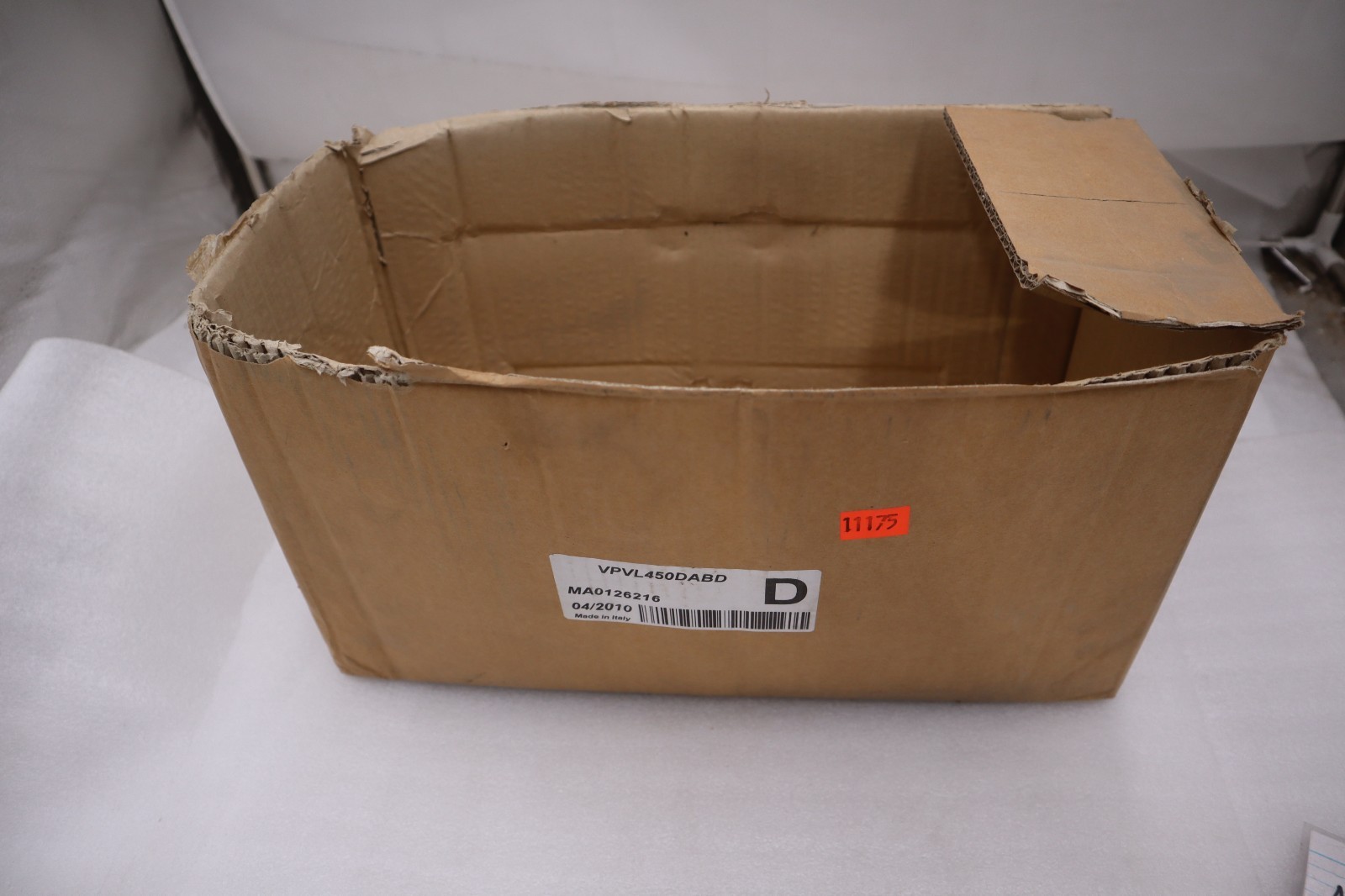Used NEW OPEN BOX Jamesbury VPVL450DABD Valv-Powr Actuator STK SGF136