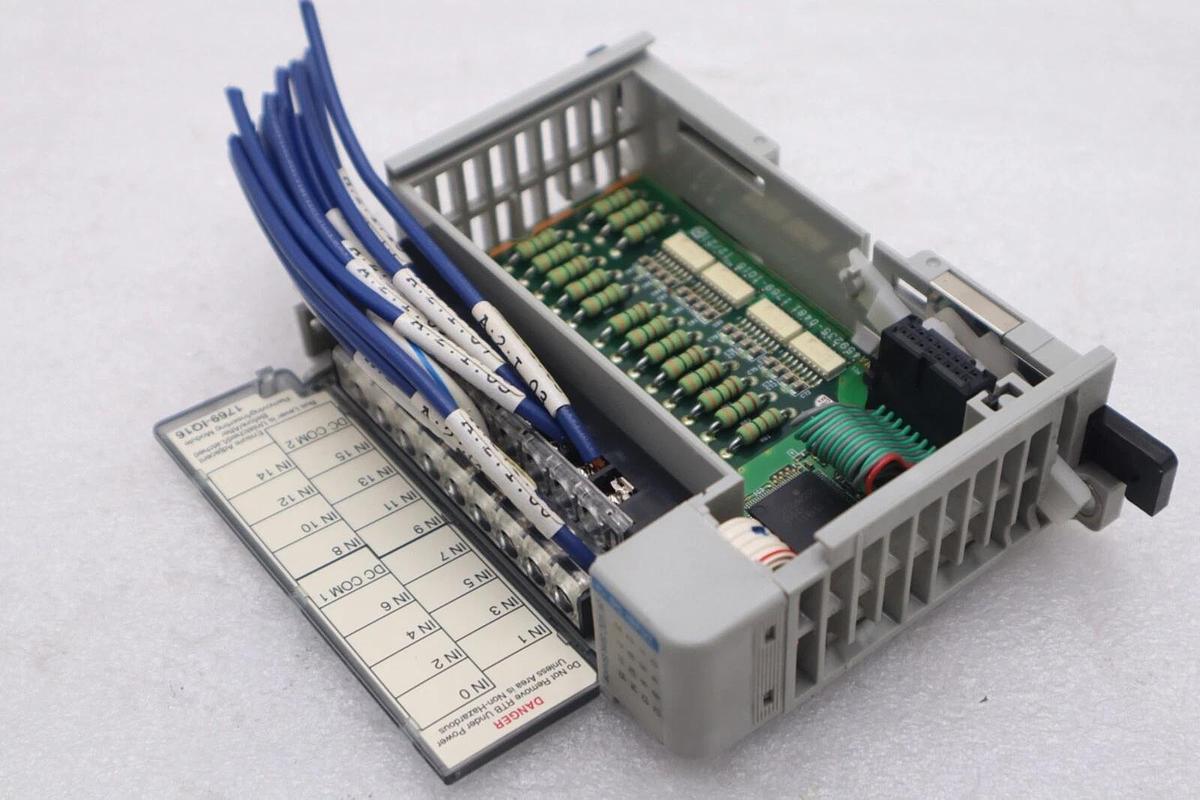 Used ALLEN-BRADLEY 1769-IQ16 SERIES A INPUT MODULE STOCK #B-1338