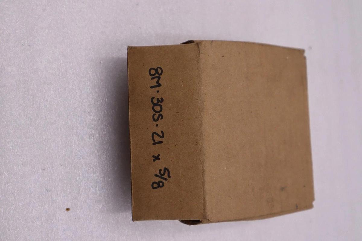 Used NEW IN BOX GATES 8M-30S-21 SPROCKET STOCK H143A