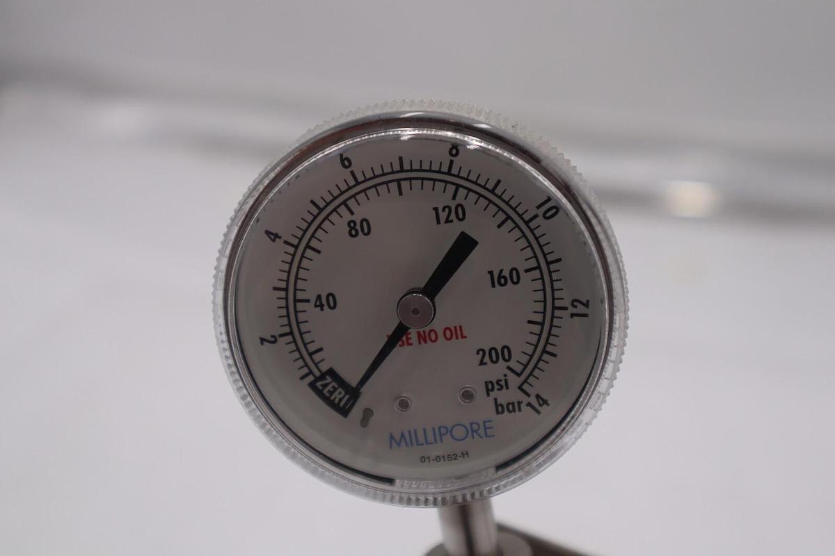 MILLIPORE 01-0152-H 200 PSI BAR PRESSURE GAUGE STOCK #K-1542A