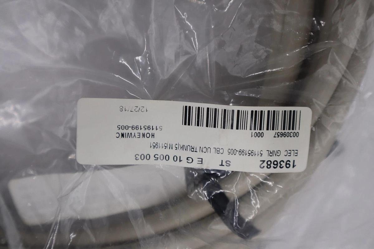 Used NEW HONEYWELL 51195199-005 CABLE ASSEMBLY COAXIAL DROP 5M LONG STOCK G707