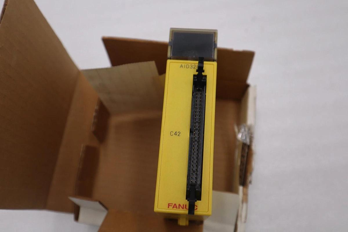 NEW OPEN BOX GE FANUC A03B-0807-C110 AID32E2 STOCK 611-D