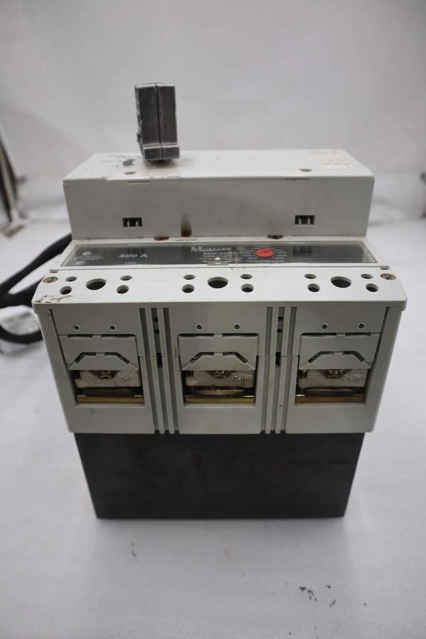 Used Moeller NZM 10-400H-NA 600V Adjustable Breaker STOCK 1158