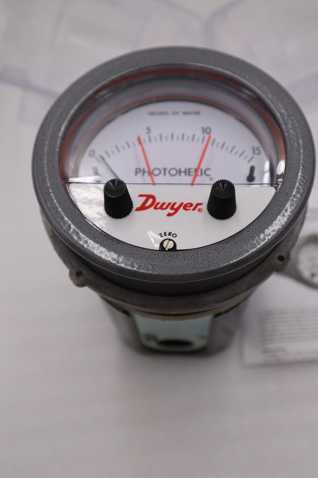 DWYER A3015-LT / A3015LT (NEW IN BOX) STOCK H1223