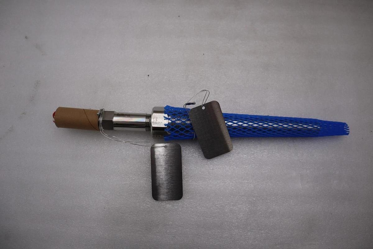 Used Emerson Rosemount Temperature Sensor R-214C*31132220 214CRTSMB1S4E0077LXW #5905