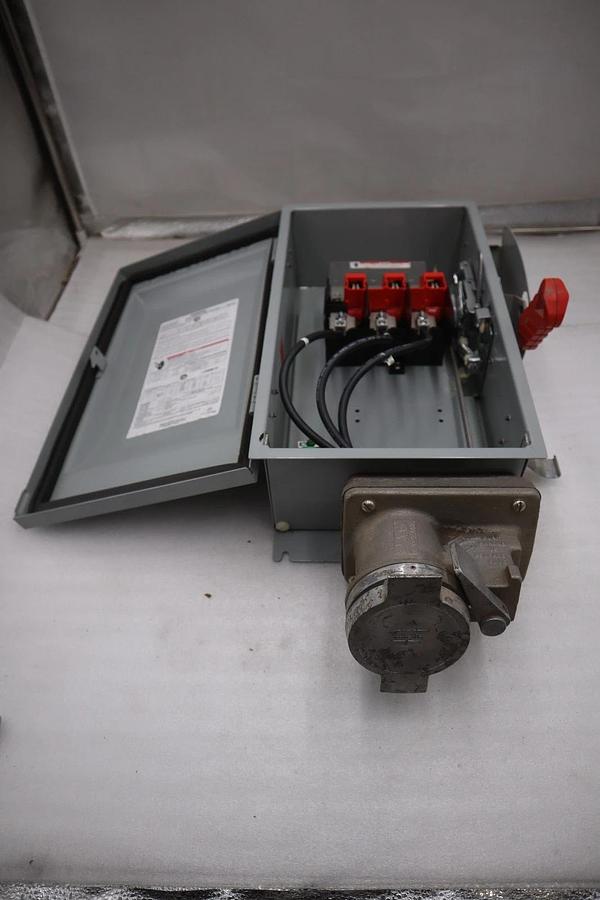 HNF362JCH - Siemens 60A 600V 3-Pole Heavy Duty Non-Fusible Safety Switch NEW