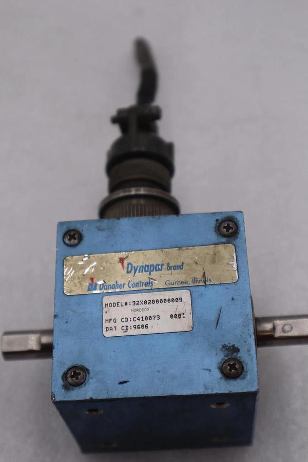 Used DYNAPAR 32X0200000009 ROTARY ENCODER STOCK #K-2394