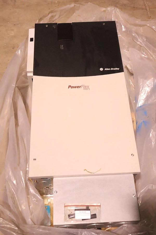 Allen-Bradley Powerflex 700S 20DD156A0EYNACASE 125 HP DRIVE VFD NEW IN BOX #S-4