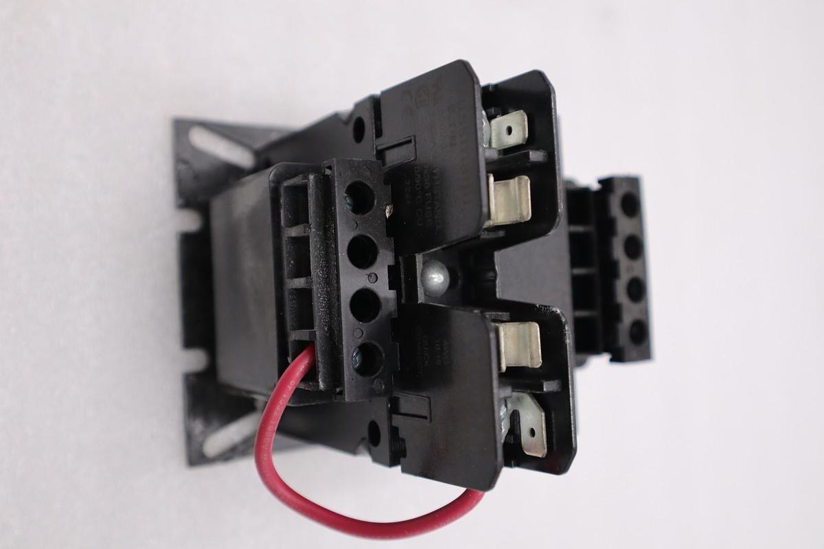 Used NEW OPEN BOX AB Allen Bradley 1497-B-BASX-1-N Series A Transformer STK H947A