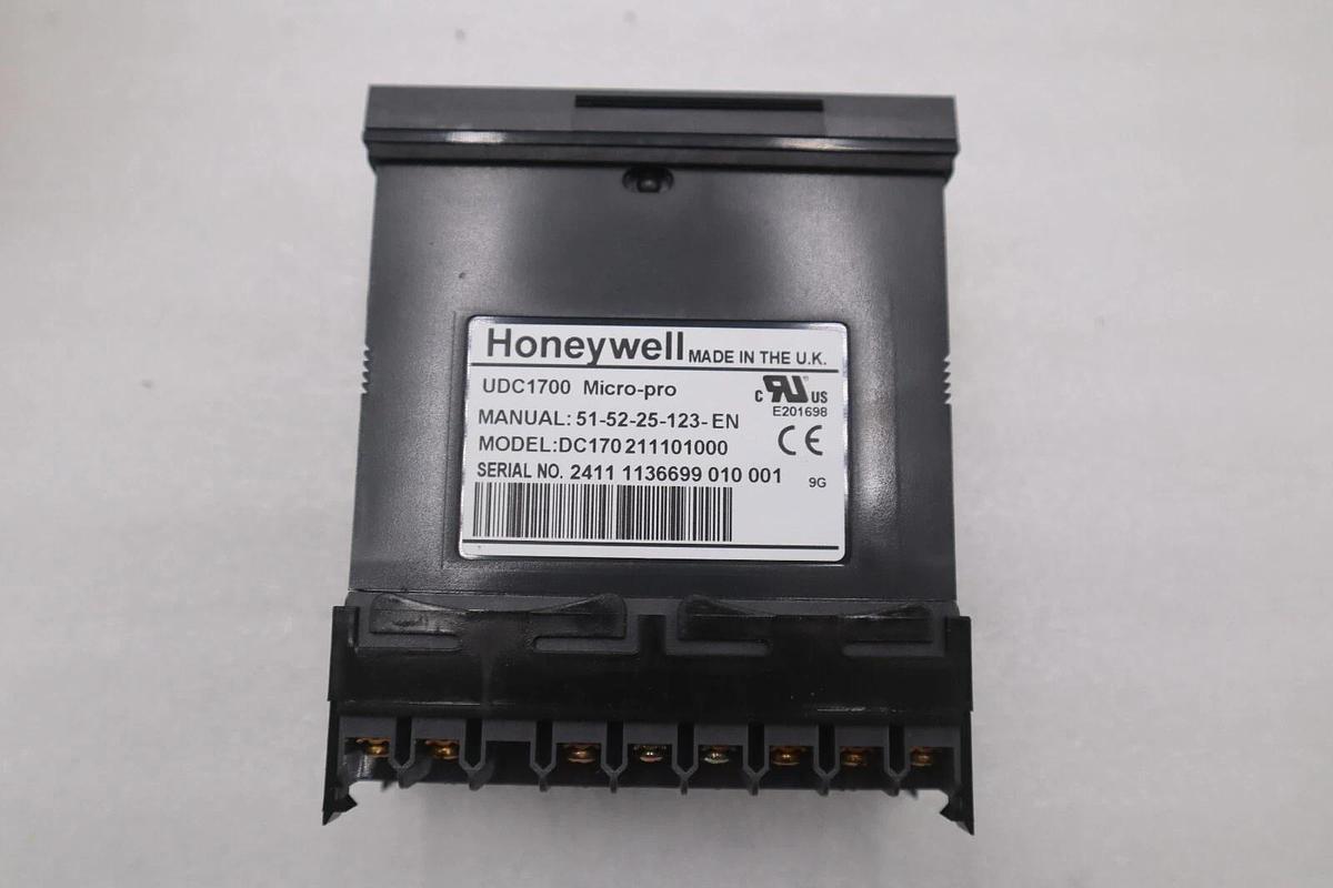 HONEYWELL UDC170 211101000 / DC1702-1-1-1-0-1-0-0-0 TEMPERATURE CONTROL UDC1700