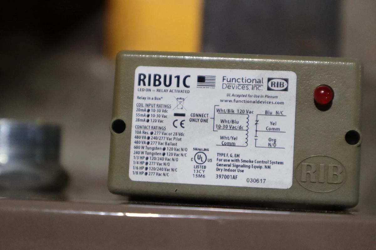 Used Johnson Controls AYK 550 Air Modulator Panel AYK550-PF-038A-4+B058+K465 #HP153