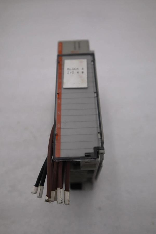 Used Allen Bradley 1769-OW8 Ser B CompactLogix 8-Channel VAC/VDC Relay Output Module